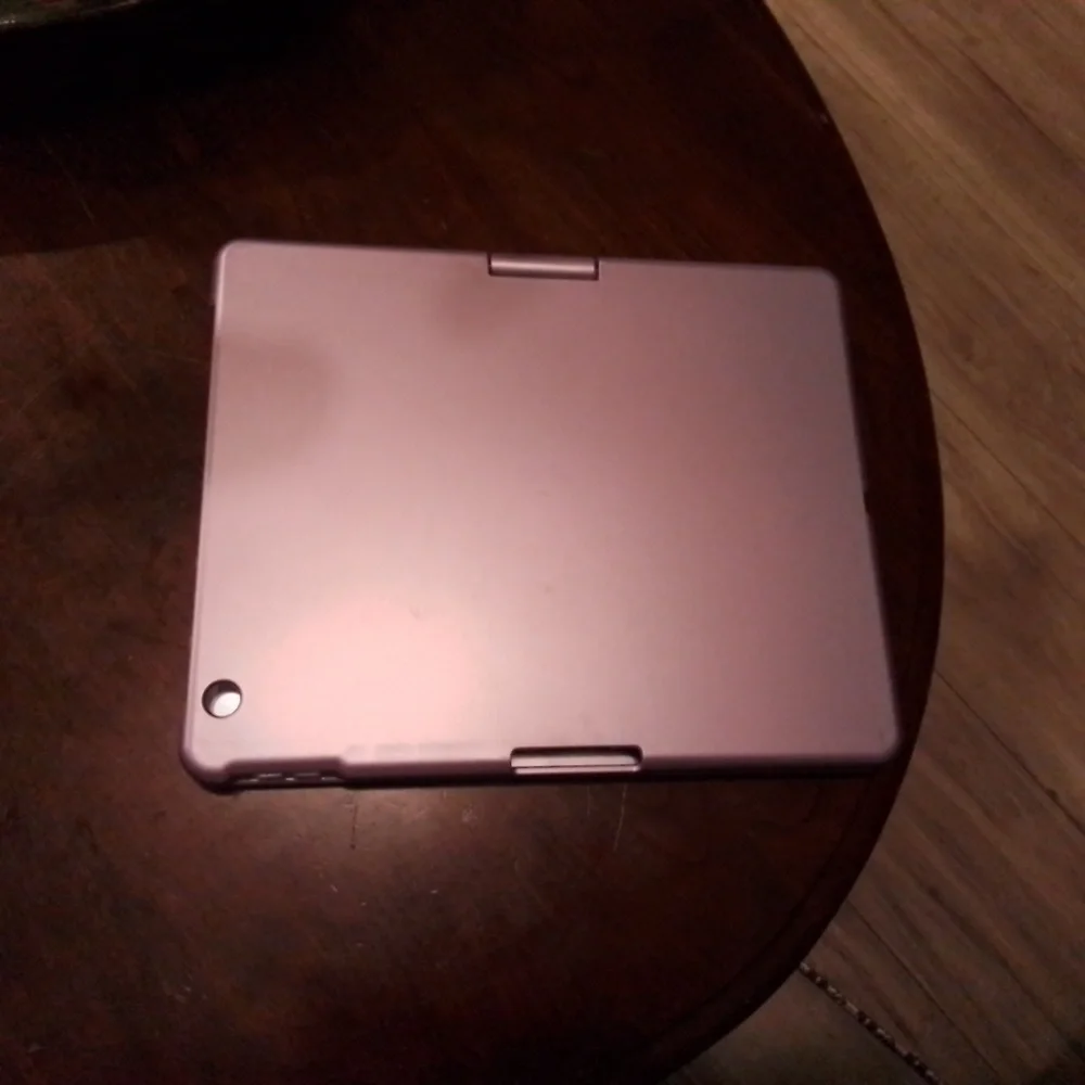 Ipad 9/8/7 Purple Keyboard Case